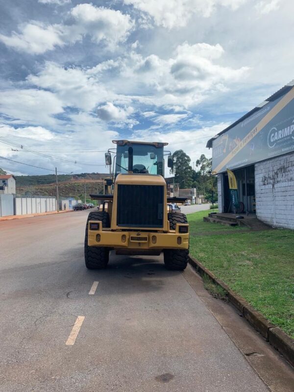 Pá carregadeira 938H Caterpillar para venda em BH e Nova Lima