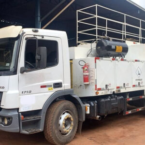 Caminhão Comboio Mercedes Benz Atego 1719 ano 2016 usado para venda