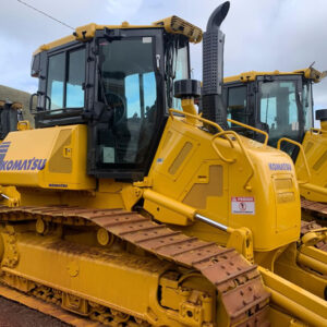 Trator de Esteiras Komatsu D61EX-23MO 2015 usado a venda