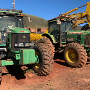 Trator Agrícola com Grade John Deere 6180J 2016 usada para venda